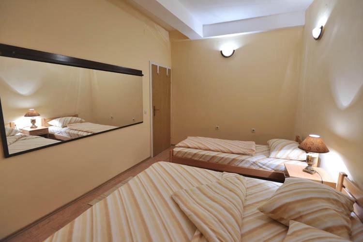 Pansion Palace Mostar Bagian luar foto