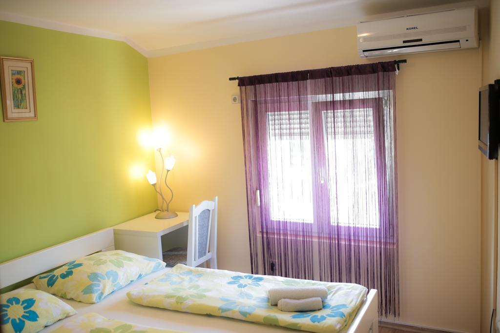 Pansion Palace Mostar Bagian luar foto
